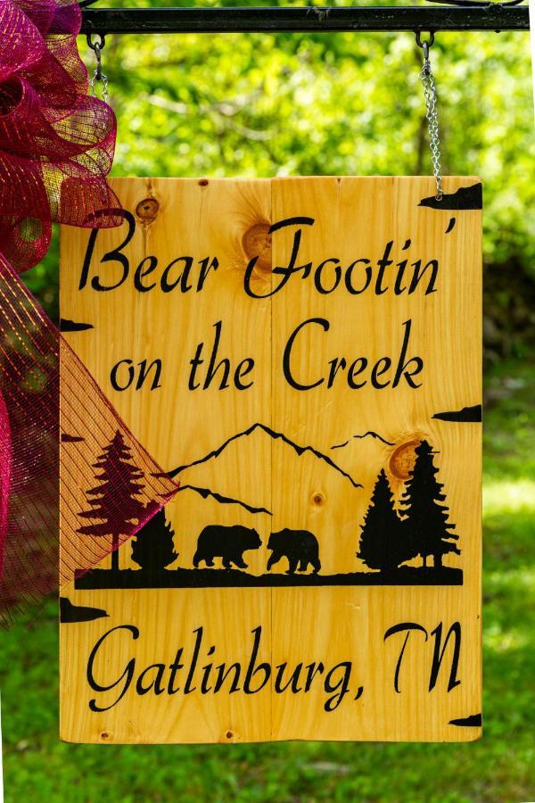 Bear Footin' On The Creek Vila Gatlinburg Exterior foto